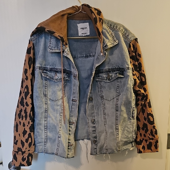 Denim Jacket with Leopard Print Sleeves - Picture 1 of 6